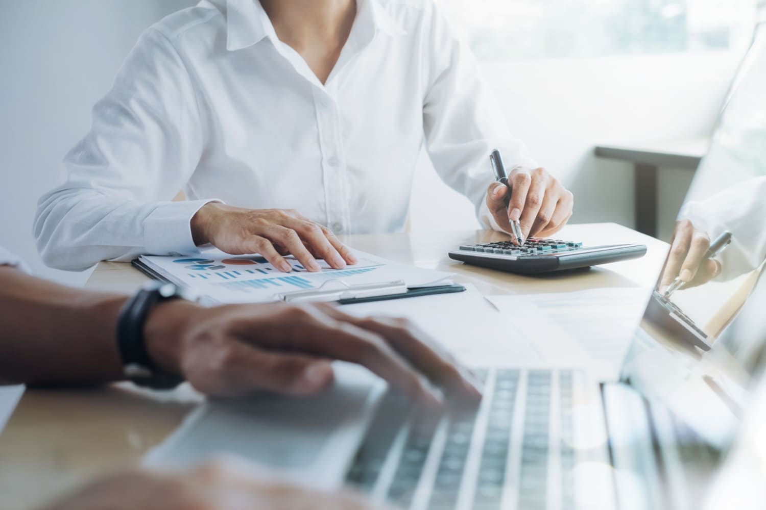 Consolidación de préstamos paso a paso: ¿cómo aliviar tu carga de deudas?